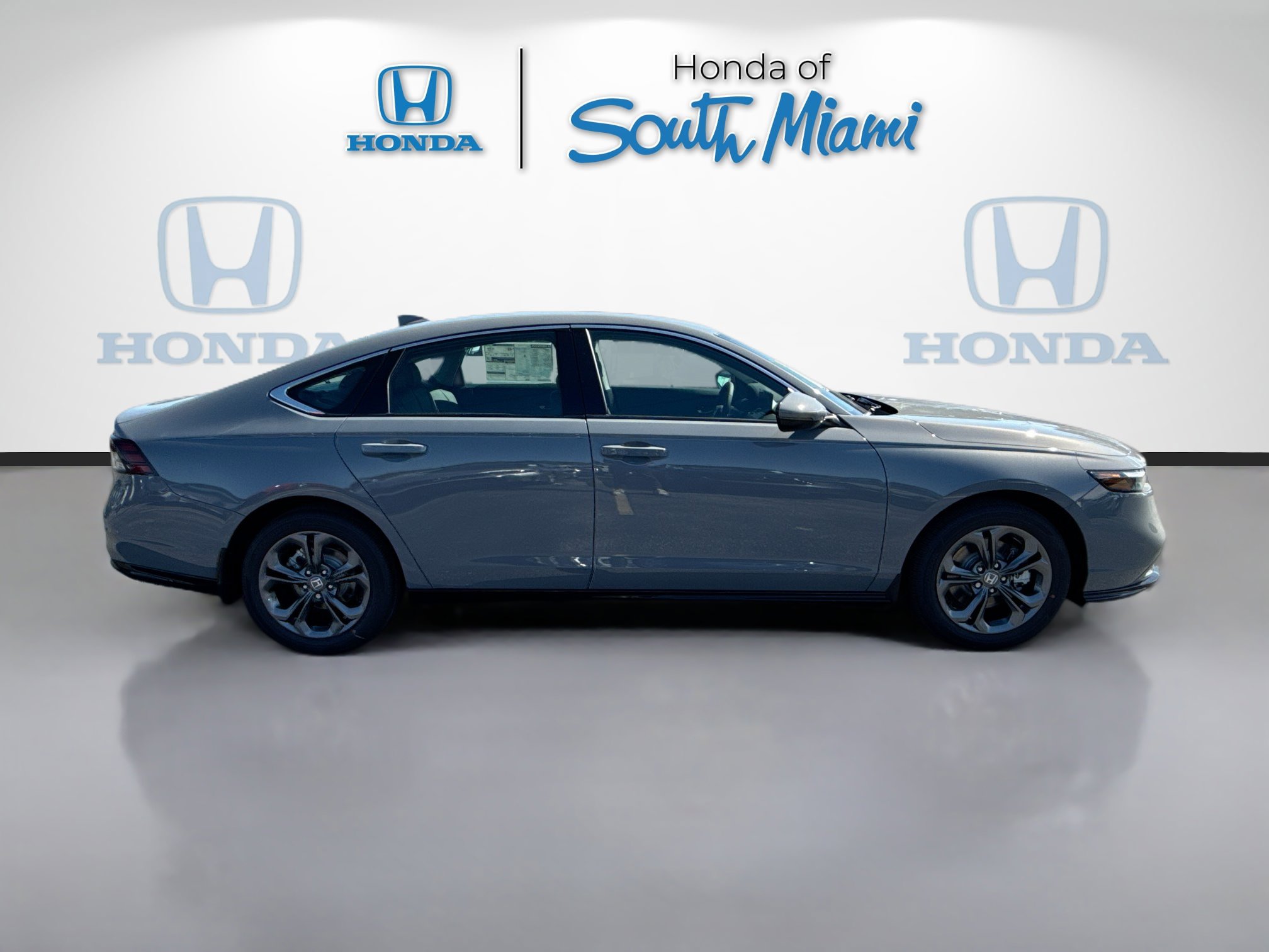 New 2025 Honda Accord EX-L image 8