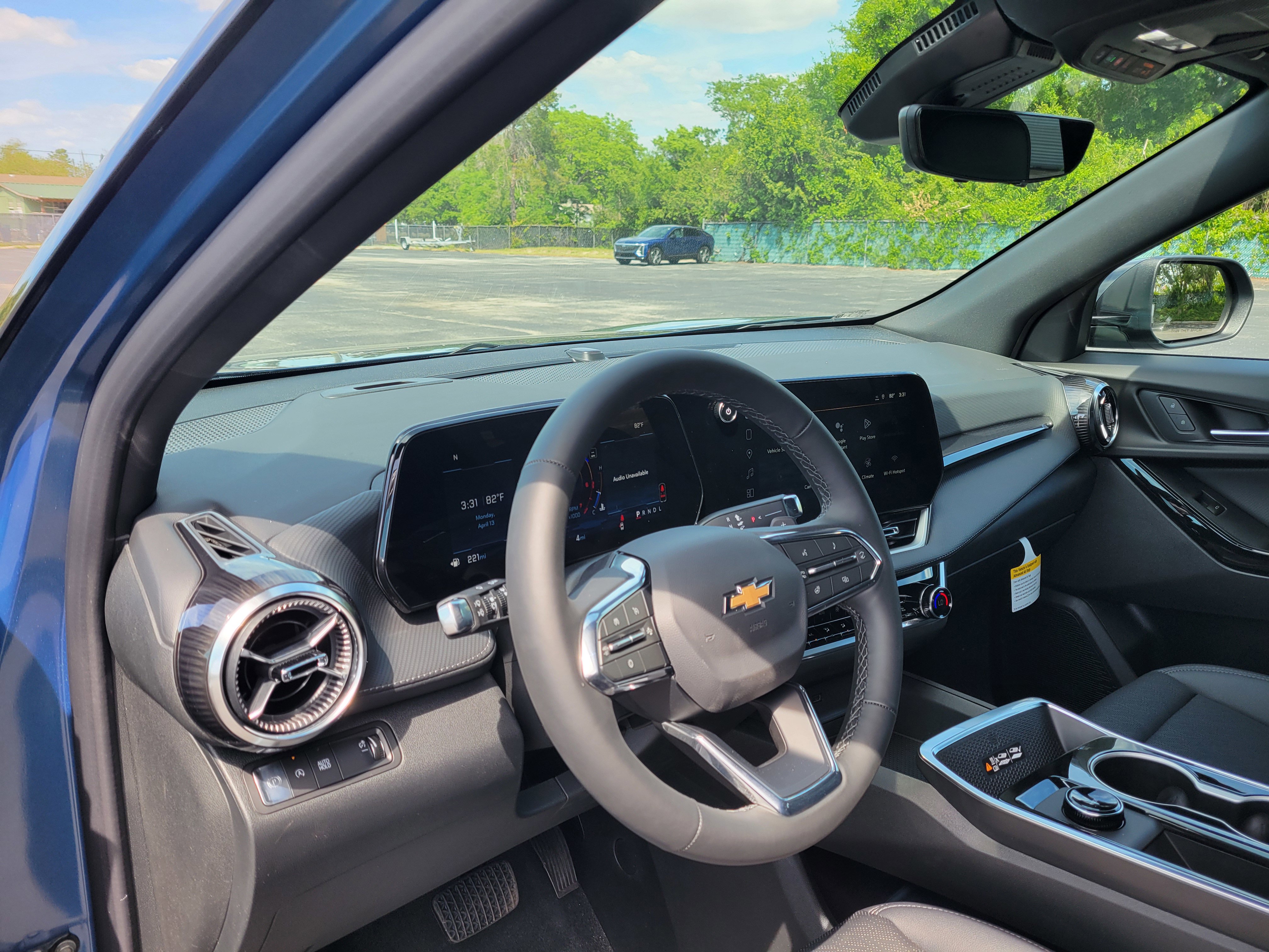 Used 2026 Chevrolet Equinox LT w/ Convenience Package II FWD image 29