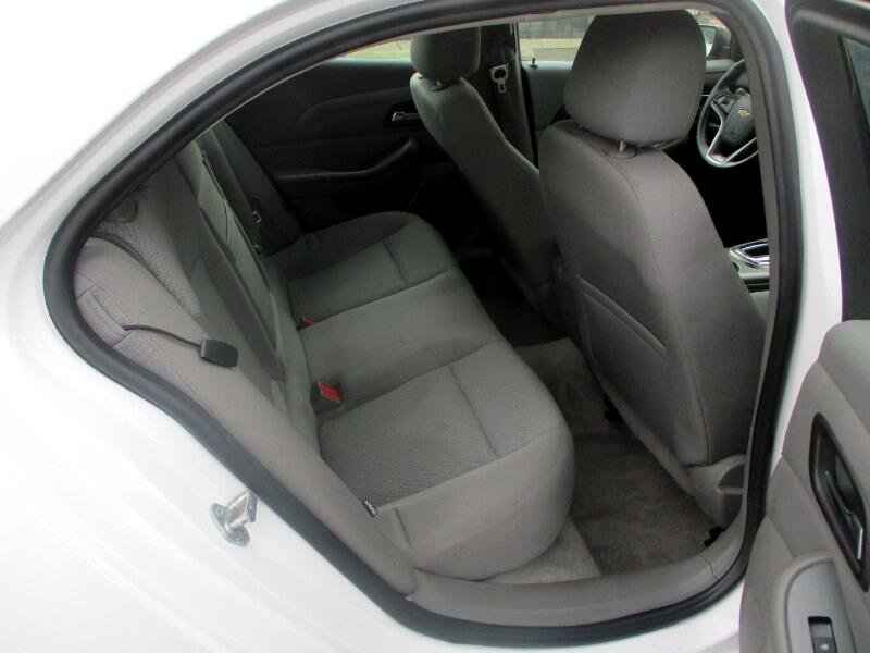 Used 2013 Chevrolet Malibu LS w/ Protection Package image 8