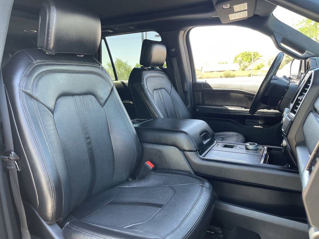 Used 2020 Ford Expedition Limited image 11