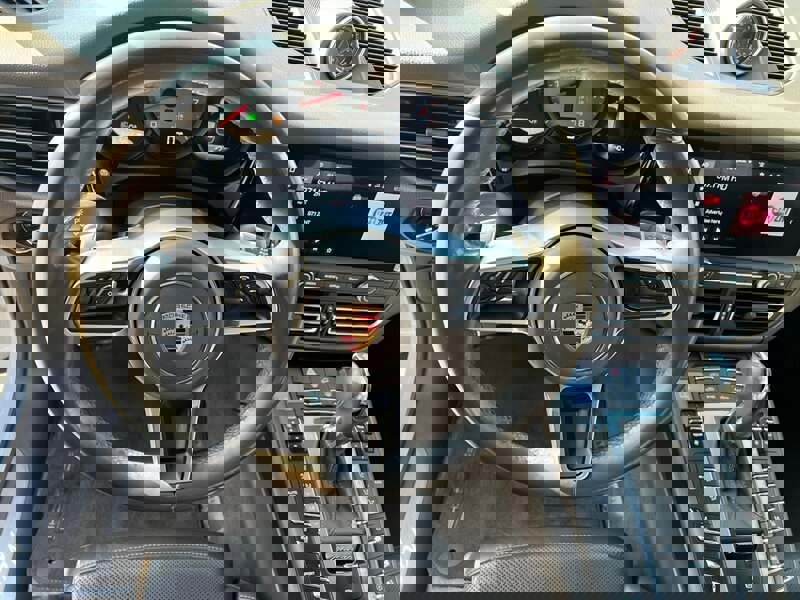 Used 2020 Porsche Macan S image 34