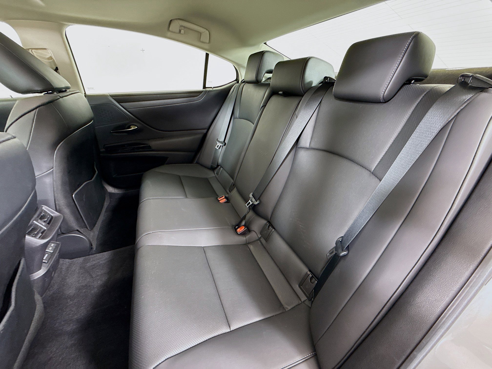 Used 2023 Lexus ES 350 w/ Premium Package image 22