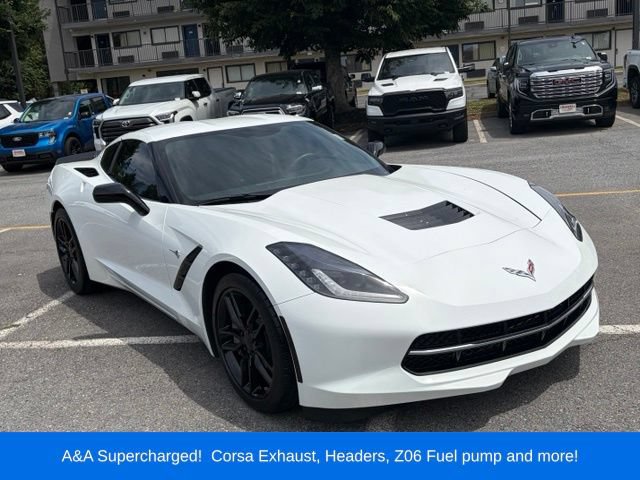 Used 2016 Chevrolet Corvette Stingray Coupe RWD image 2