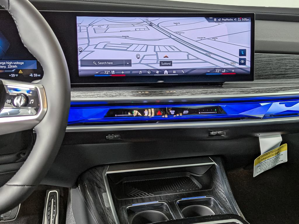 Used 2025 BMW i7 eDrive50 w/ M Sport Package image 32