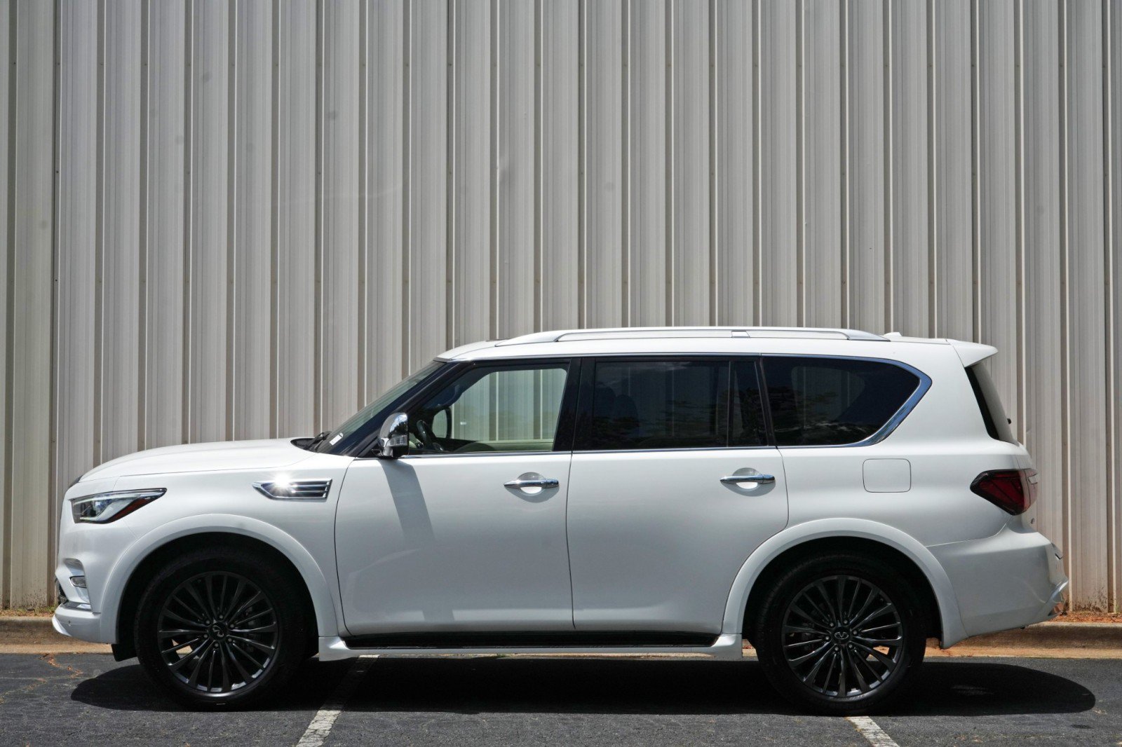 Used 2024 INFINITI QX80 Sensory w/ Cargo Package AWD/4WD image 53