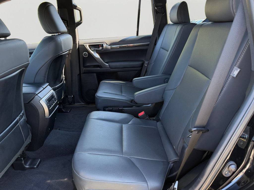 Certified 2022 Lexus GX 460 Premium w/ Accessory Package AWD/4WD image 13