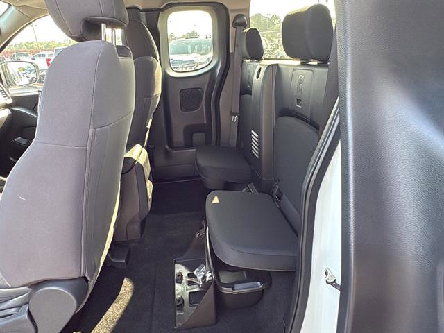 Used 2022 Nissan Frontier S RWD image 16