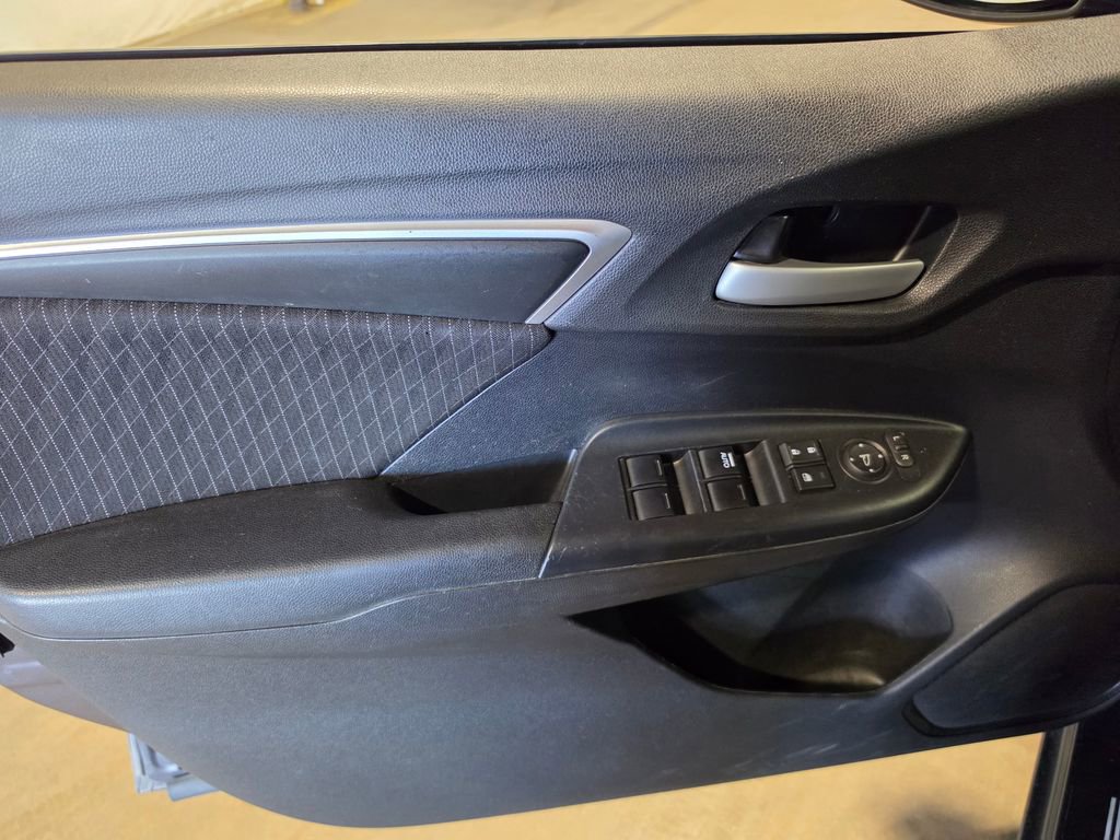 Used 2018 Honda Fit EX image 5