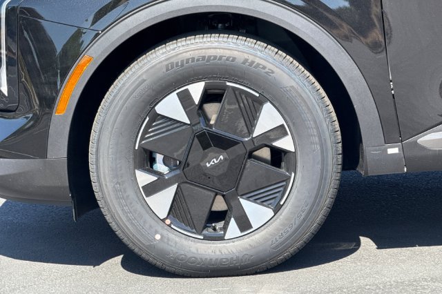 New 2027 Kia Sportage LX FWD image 35