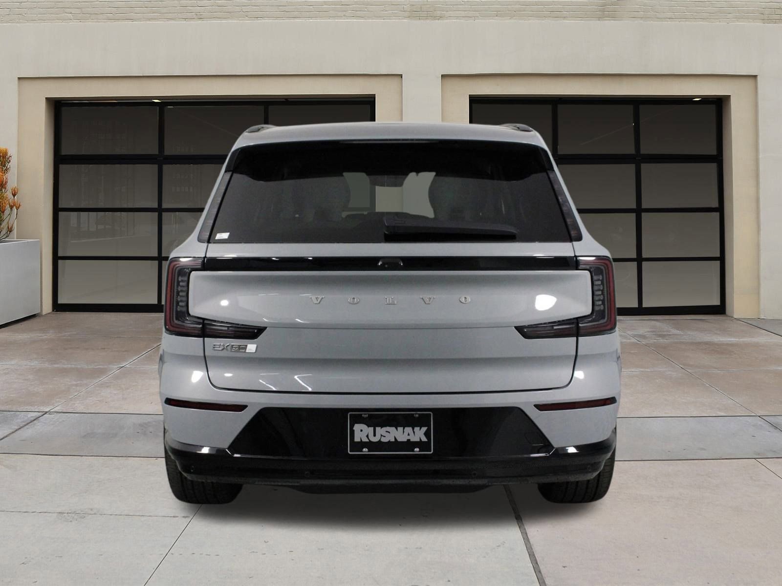New 2025 Volvo EX90 Plus image 4