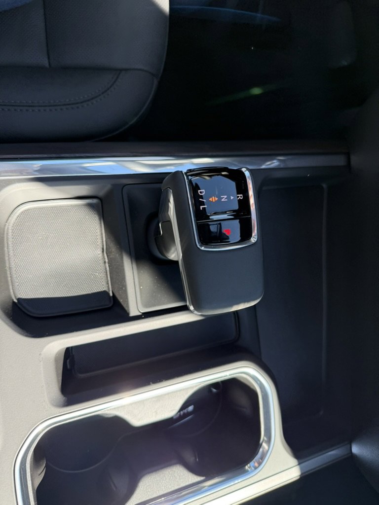 New 2026 GMC Sierra 1500 SLT w/ SLT Premium Plus Package image 18