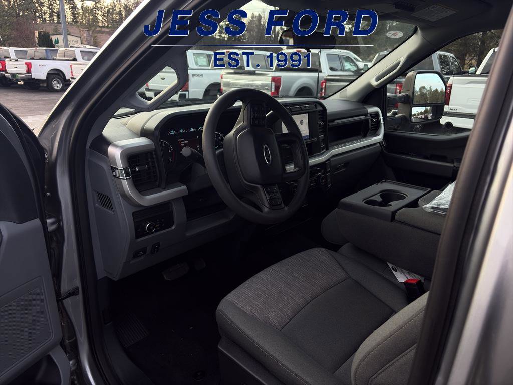 Used 2024 Ford F450 XLT w/ FX4 Off-Road Package image 17