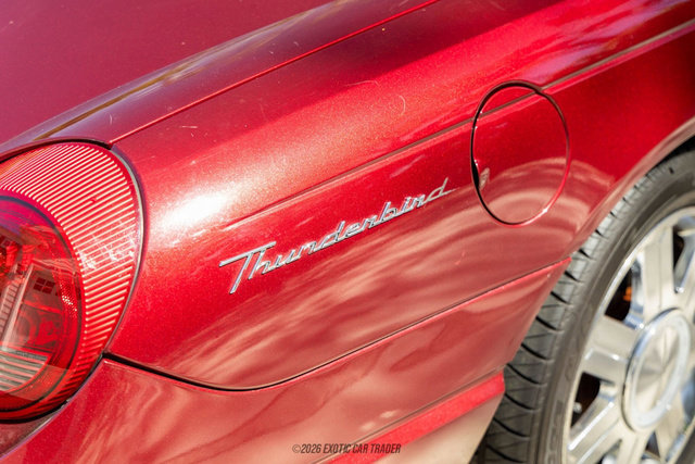 Used 2004 Ford Thunderbird Deluxe image 99