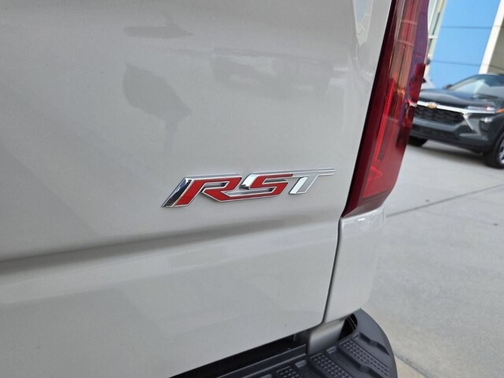 New 2026 Chevrolet Silverado 1500 RST w/ RST Select Package RWD image 5