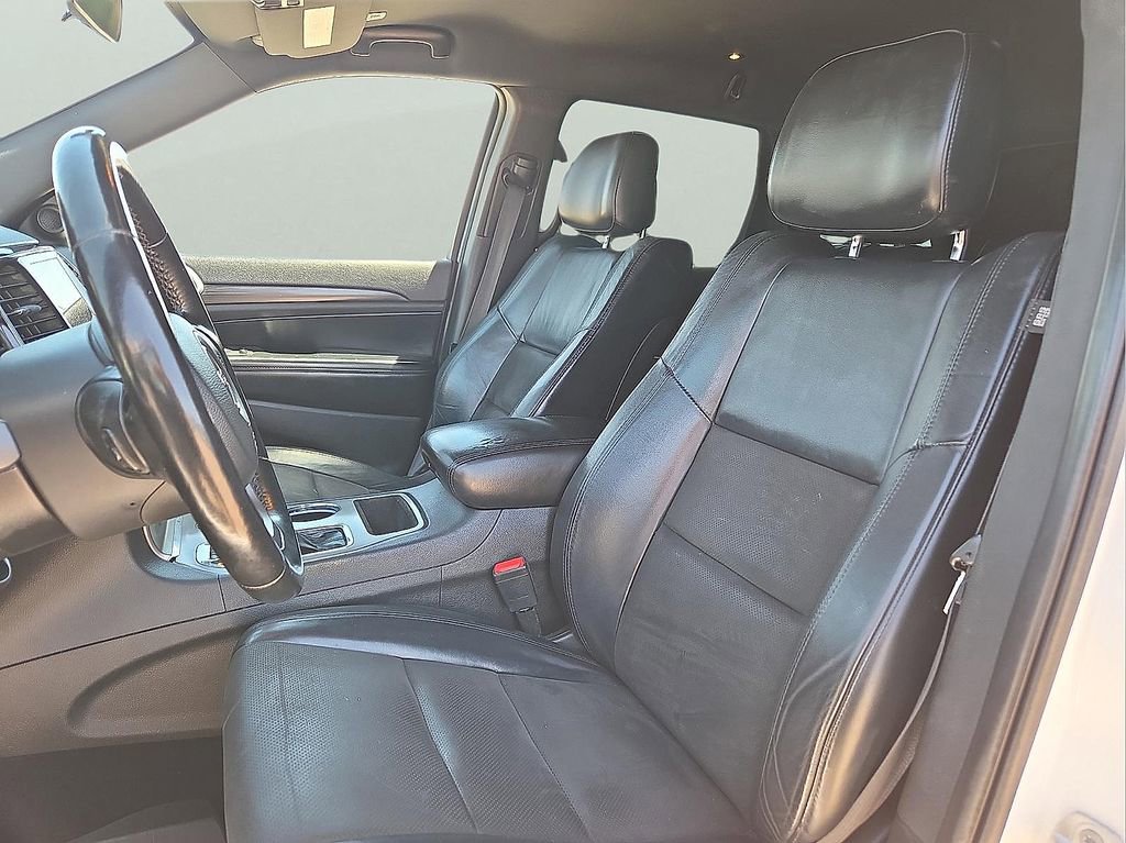 Used 2021 Jeep Grand Cherokee Laredo X RWD image 15