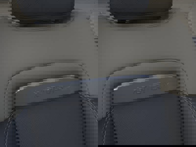 New 2026 GMC Hummer EV SUV w/ LPO, Dark Essentials Package image 21