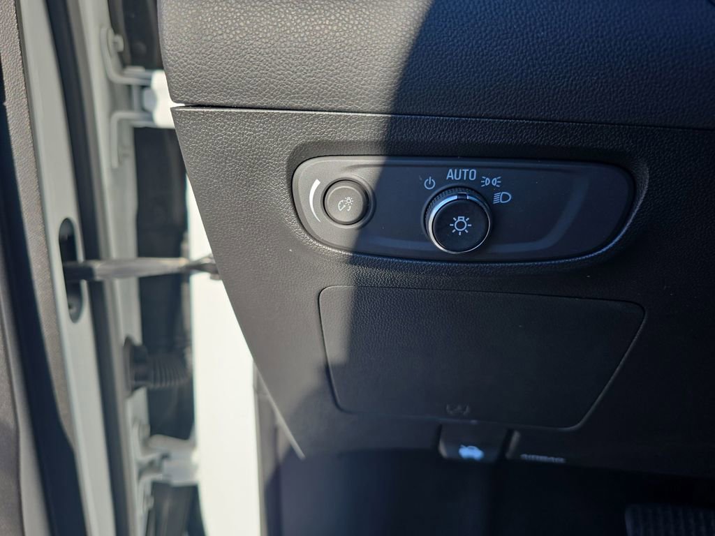 Used 2024 Buick Encore GX Sport Touring w/ Comfort Package image 25