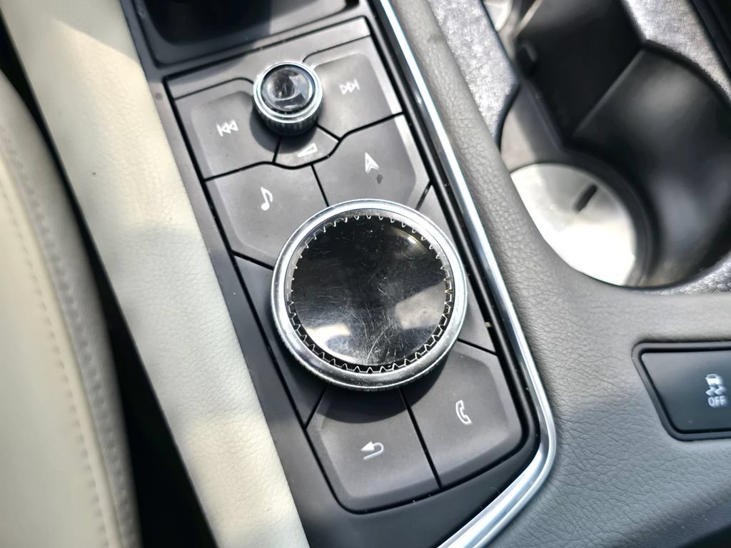 Used 2023 Cadillac XT6 Premium Luxury FWD image 29