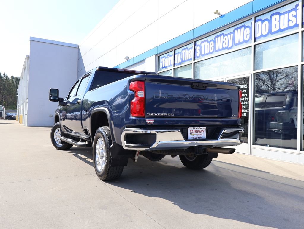 Certified 2022 Chevrolet Silverado 3500 LTZ w/ Gooseneck/5TH Wheel Package AWD/4WD image 43