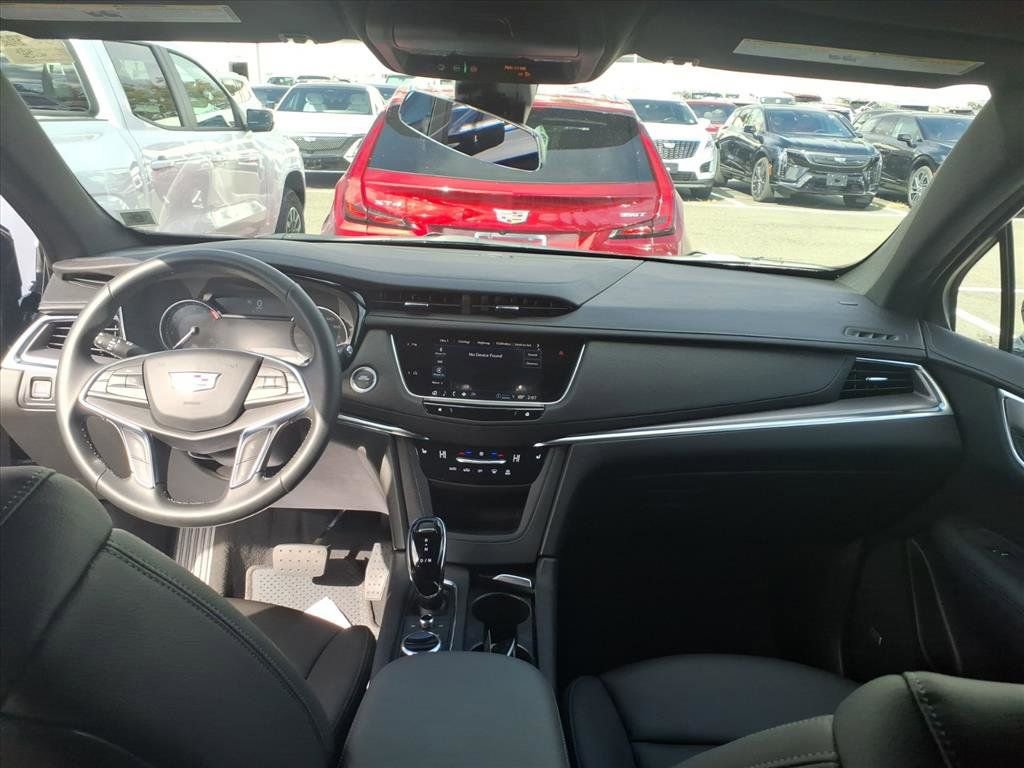 Used 2025 Cadillac XT5 Luxury image 21