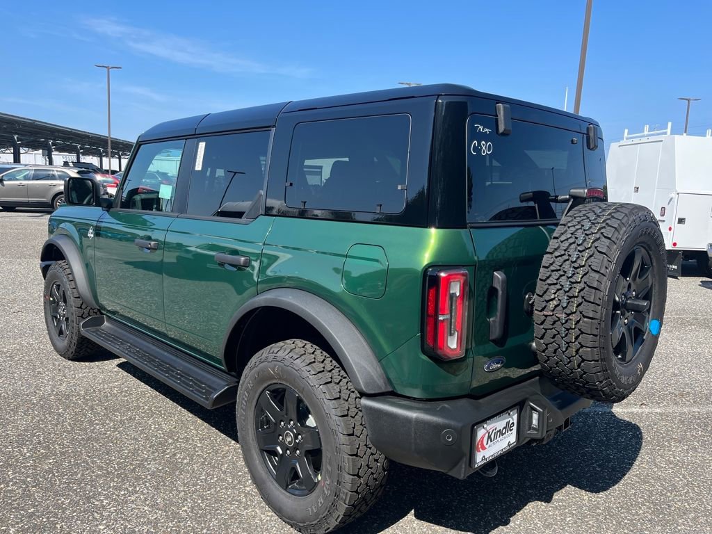 New 2025 Ford Bronco Outer Banks w/ Black Appearance Package image 24