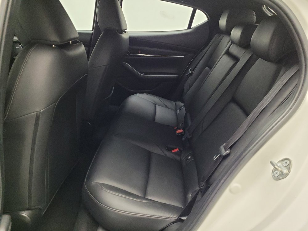 Used 2020 MAZDA MAZDA3 Hatchback w/ Preferred Package FWD image 18
