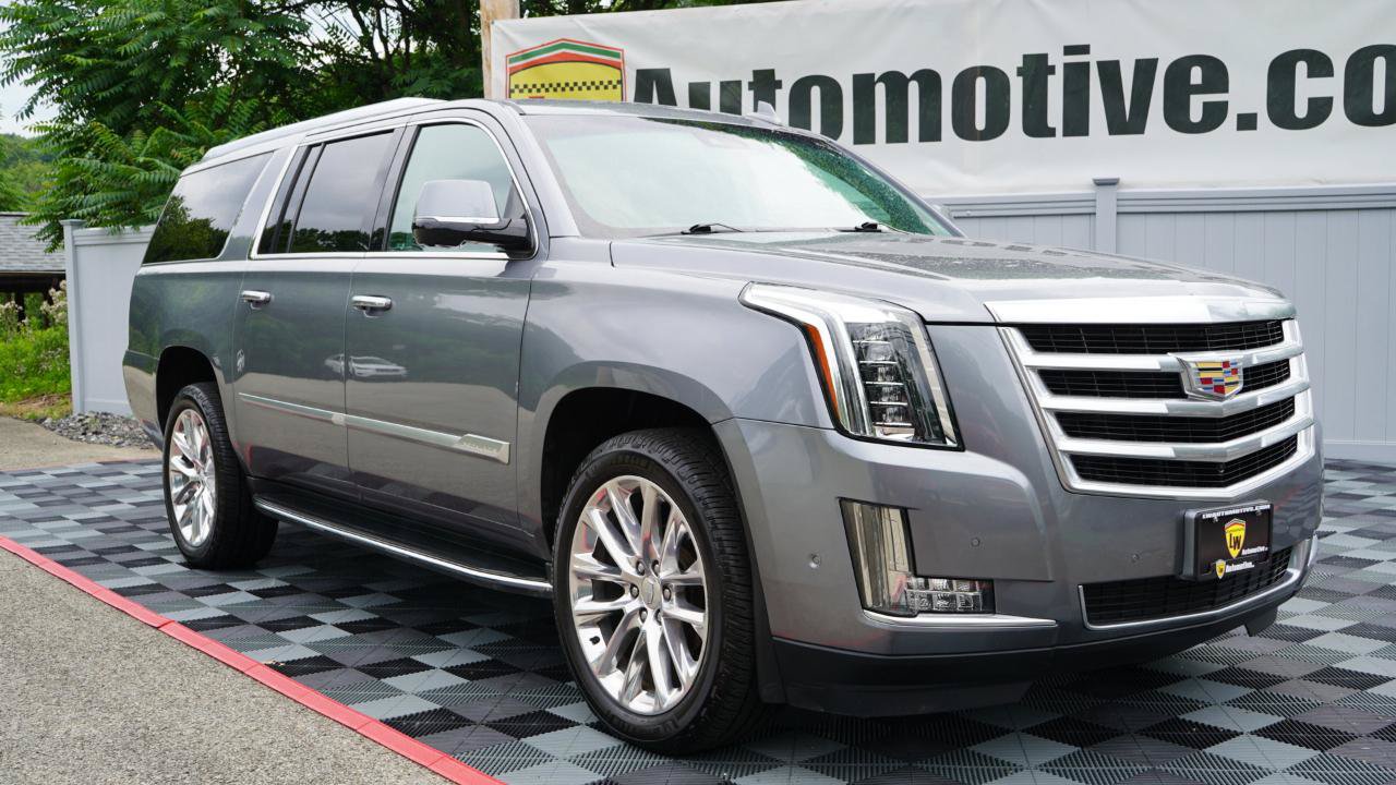 Used 2019 Cadillac Escalade ESV Luxury AWD/4WD image 2