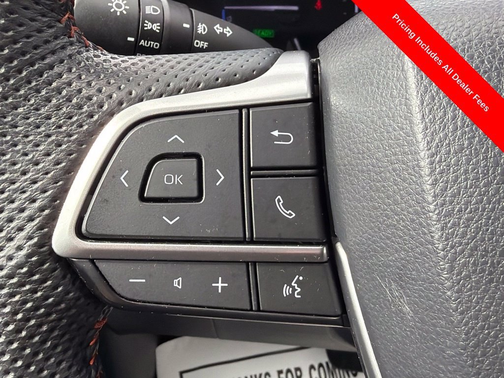 Used 2022 Toyota Sienna XSE w/ XSE Plus Package FWD image 25