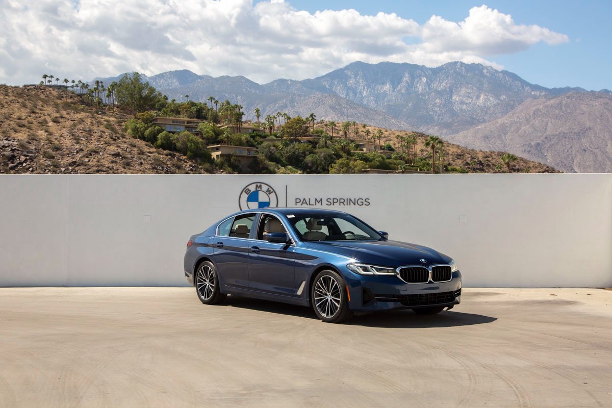 Used 2021 BMW 530i xDrive w/ Premium Package