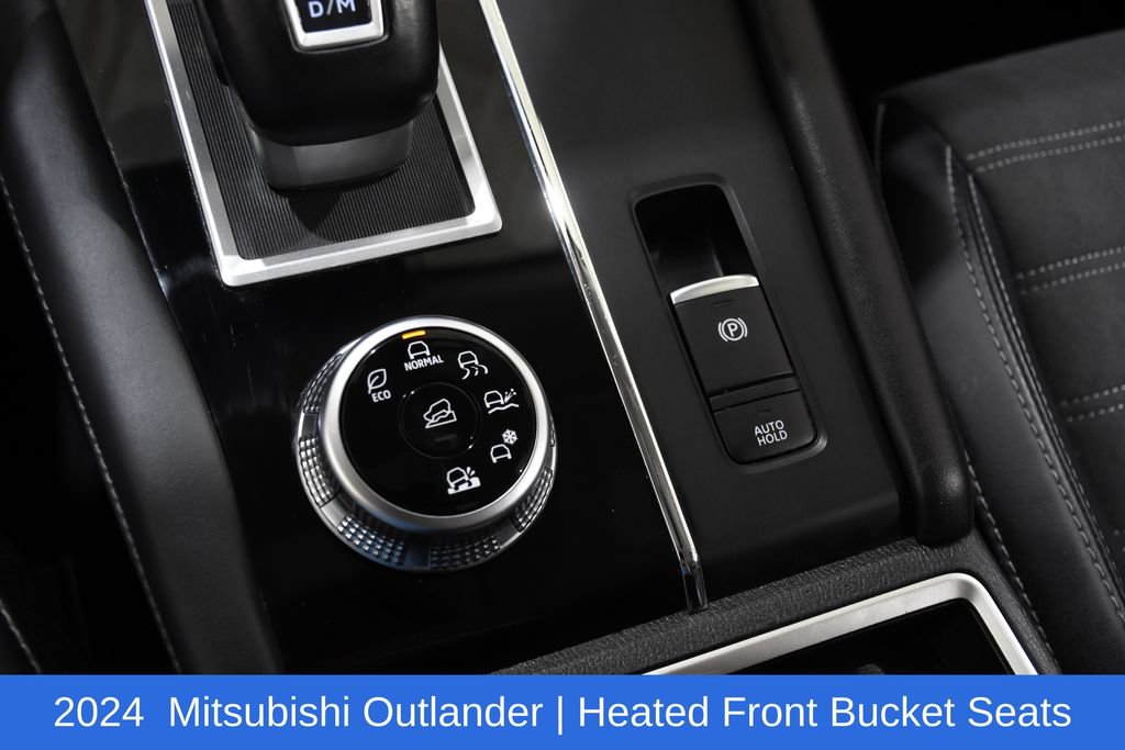 Used 2024 Mitsubishi Outlander SE AWD/4WD image 25