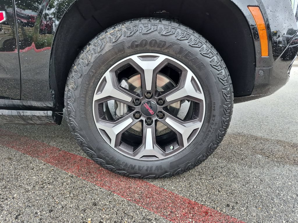 Certified 2025 GMC Yukon AT4 Ultimate AWD/4WD image 19