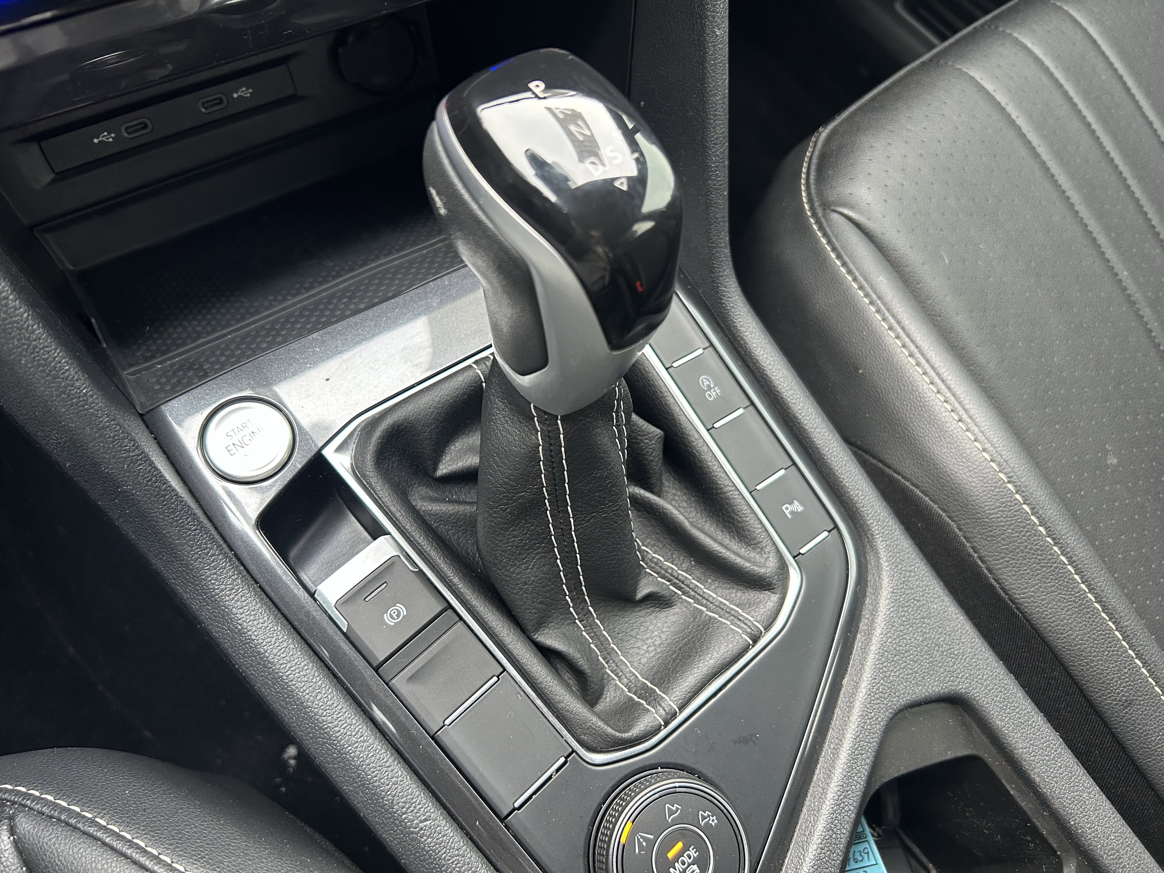 Certified 2023 Volkswagen Tiguan SE R-Line image 20