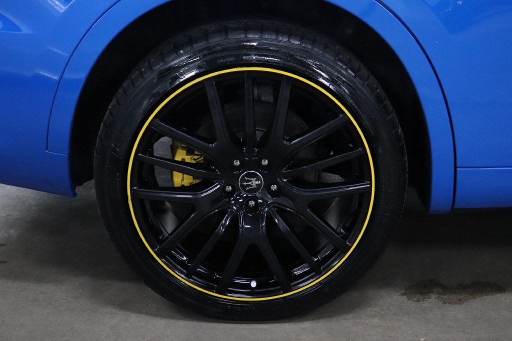 Used 2022 Maserati Levante F Tributo AWD/4WD image 28