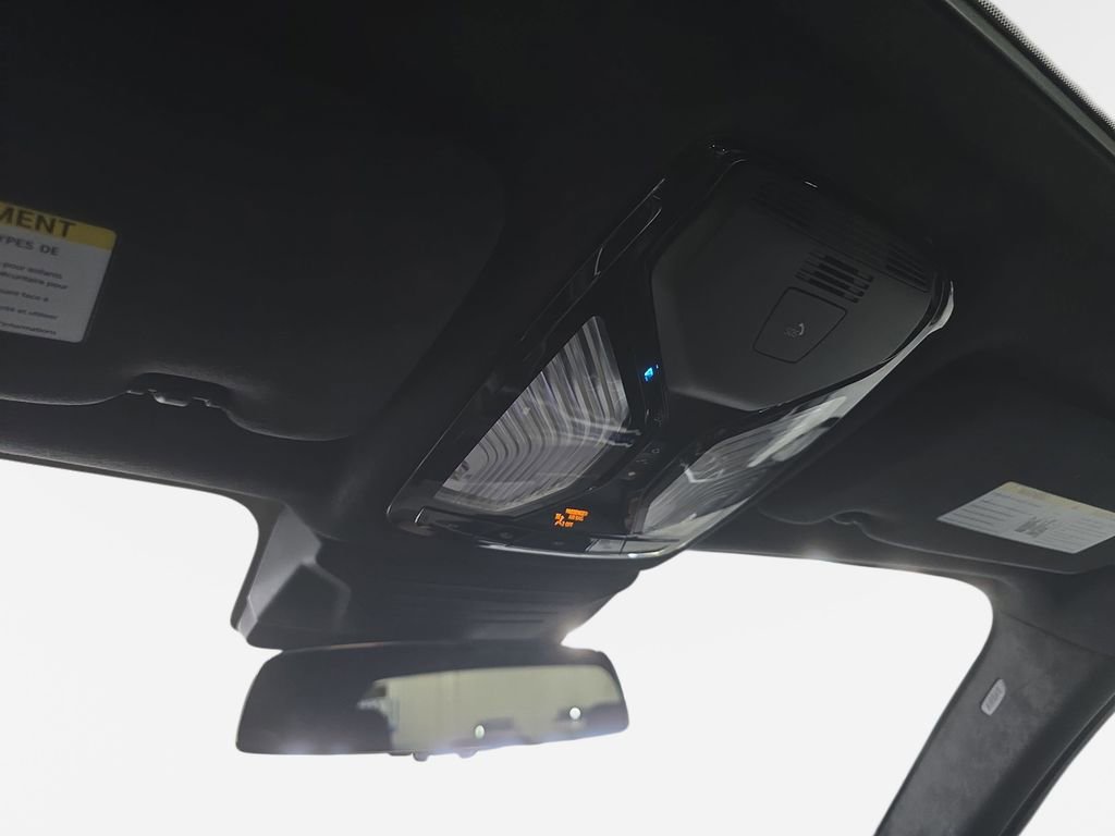 Certified 2023 BMW X7 xDrive40i w/ M Sport Package image 22