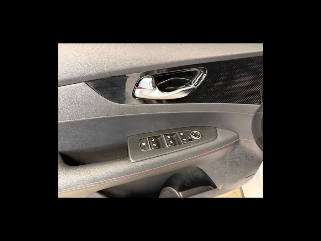 Used 2023 Kia Forte GT w/ GT2 Package FWD image 12