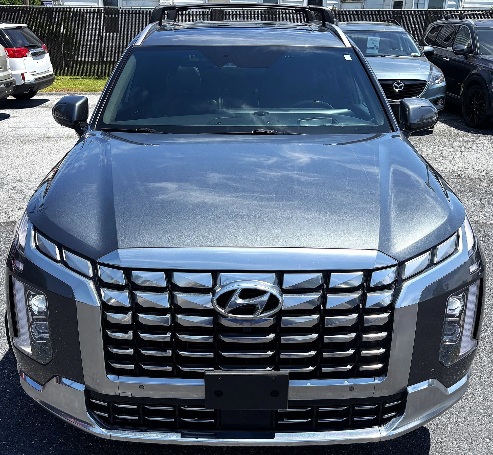 Used 2023 Hyundai Palisade Calligraphy AWD/4WD image 2