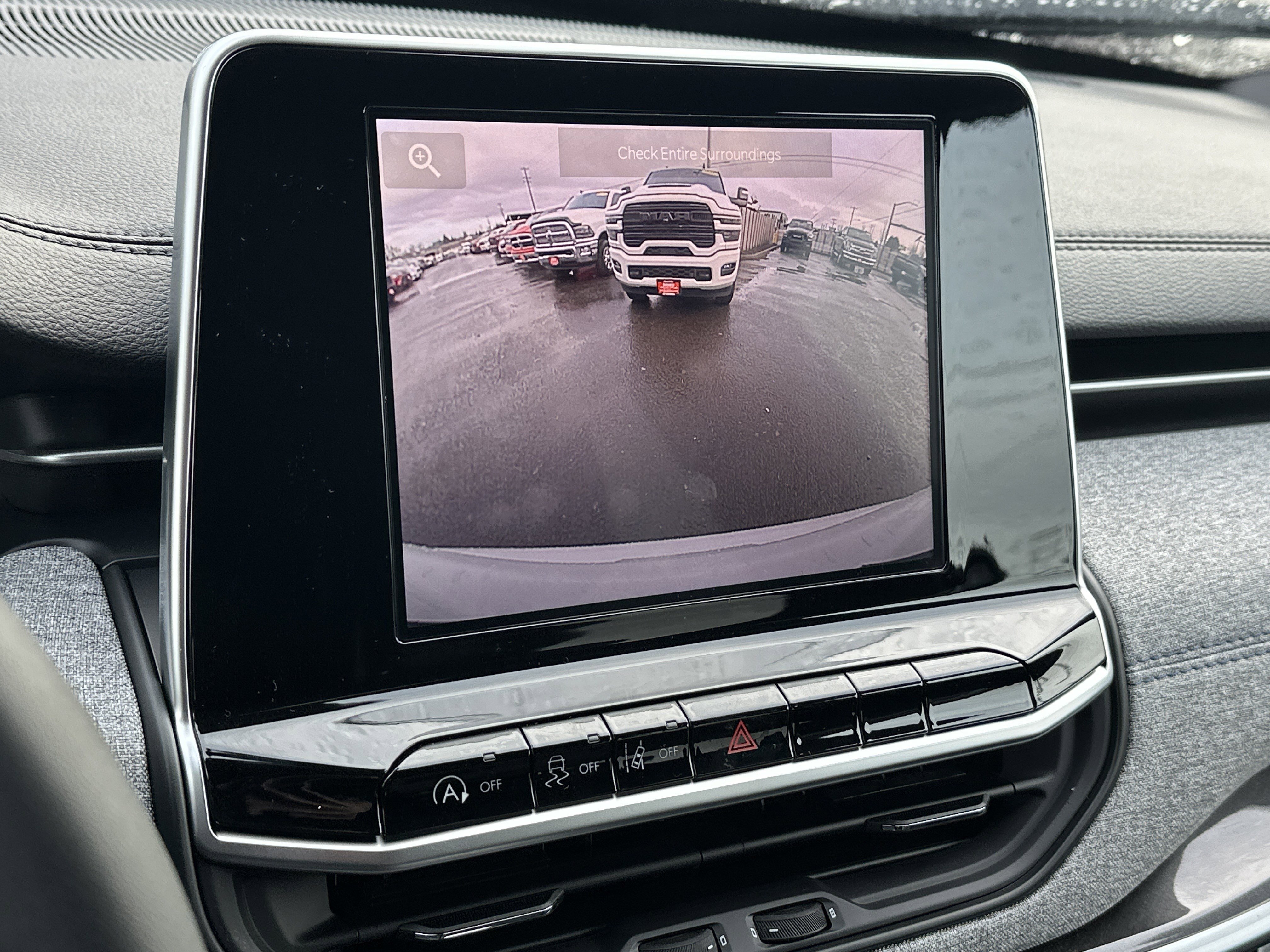 New 2026 Jeep Compass Latitude image 22