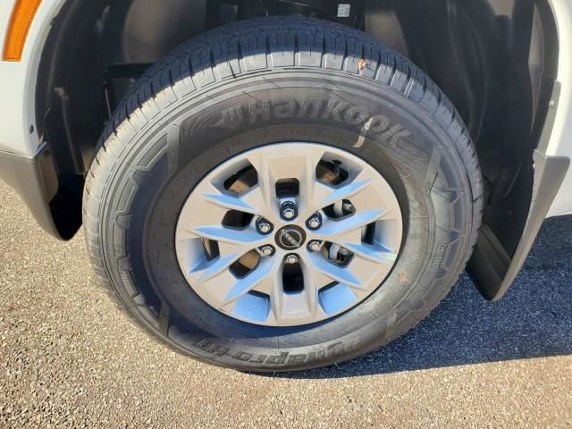 New 2026 Nissan Frontier S image 9