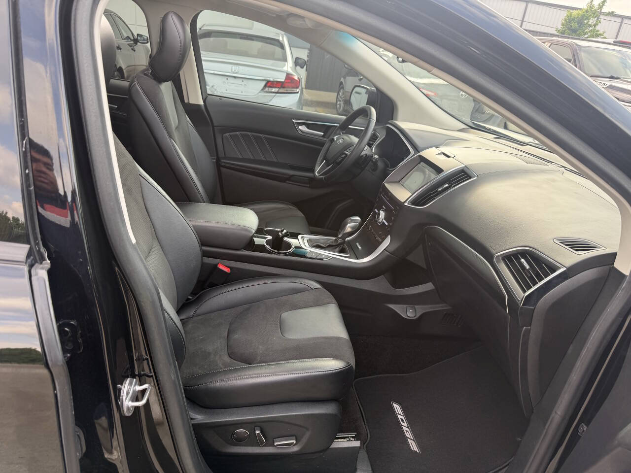 Used 2018 Ford Edge Sport w/ Equipment Group 401A AWD/4WD image 10
