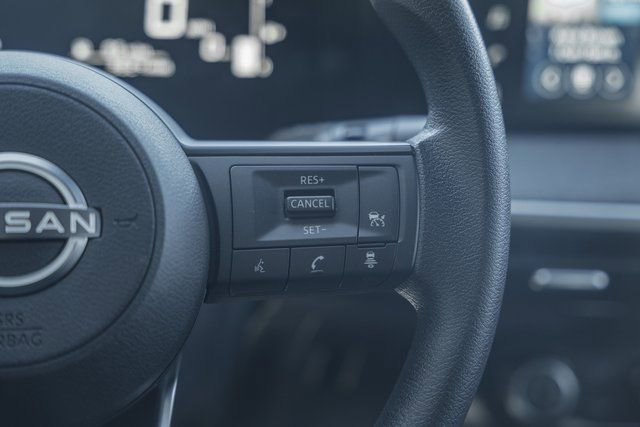 Used 2025 Nissan Kicks SV image 37