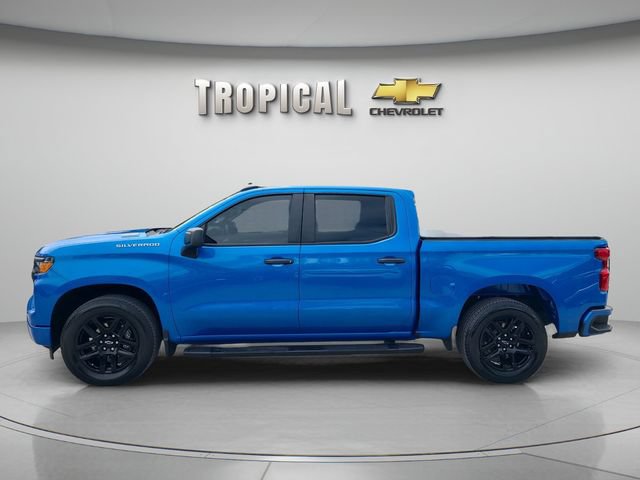 Used 2025 Chevrolet Silverado 1500 Custom RWD image 2