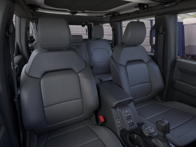 New 2026 Ford Bronco Outer Banks w/ Black Appearance Package AWD/4WD image 10