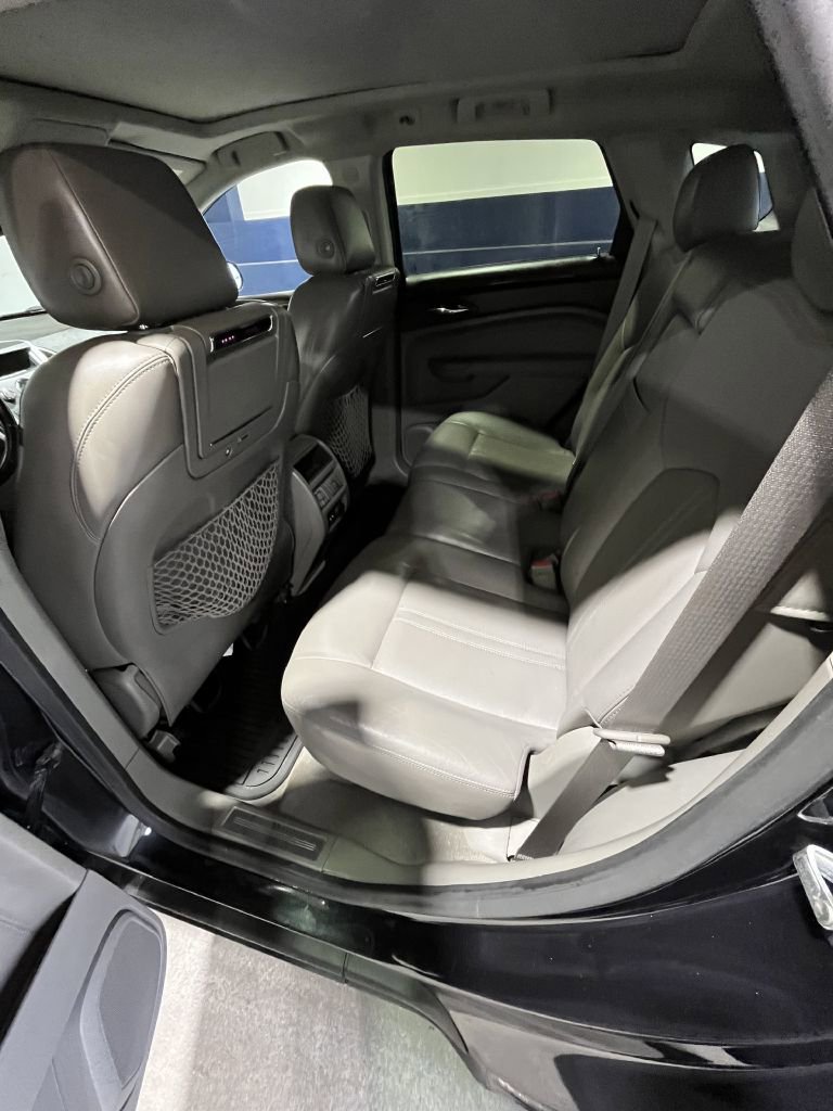 Used 2011 Cadillac SRX Luxury image 11