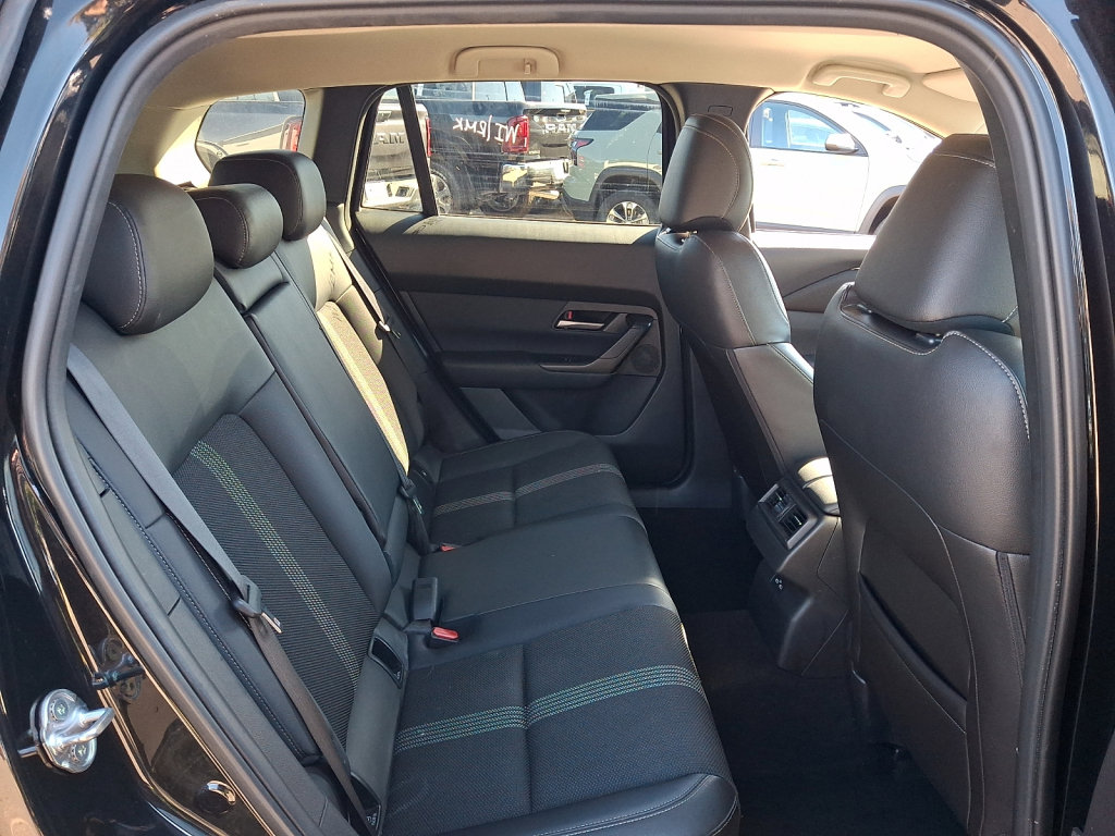 Used 2025 MAZDA CX-50 AWD 2.5 S w/ Preferred Package image 15