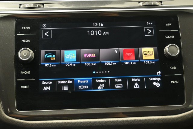 Used 2022 Volkswagen Tiguan SE AWD/4WD image 20