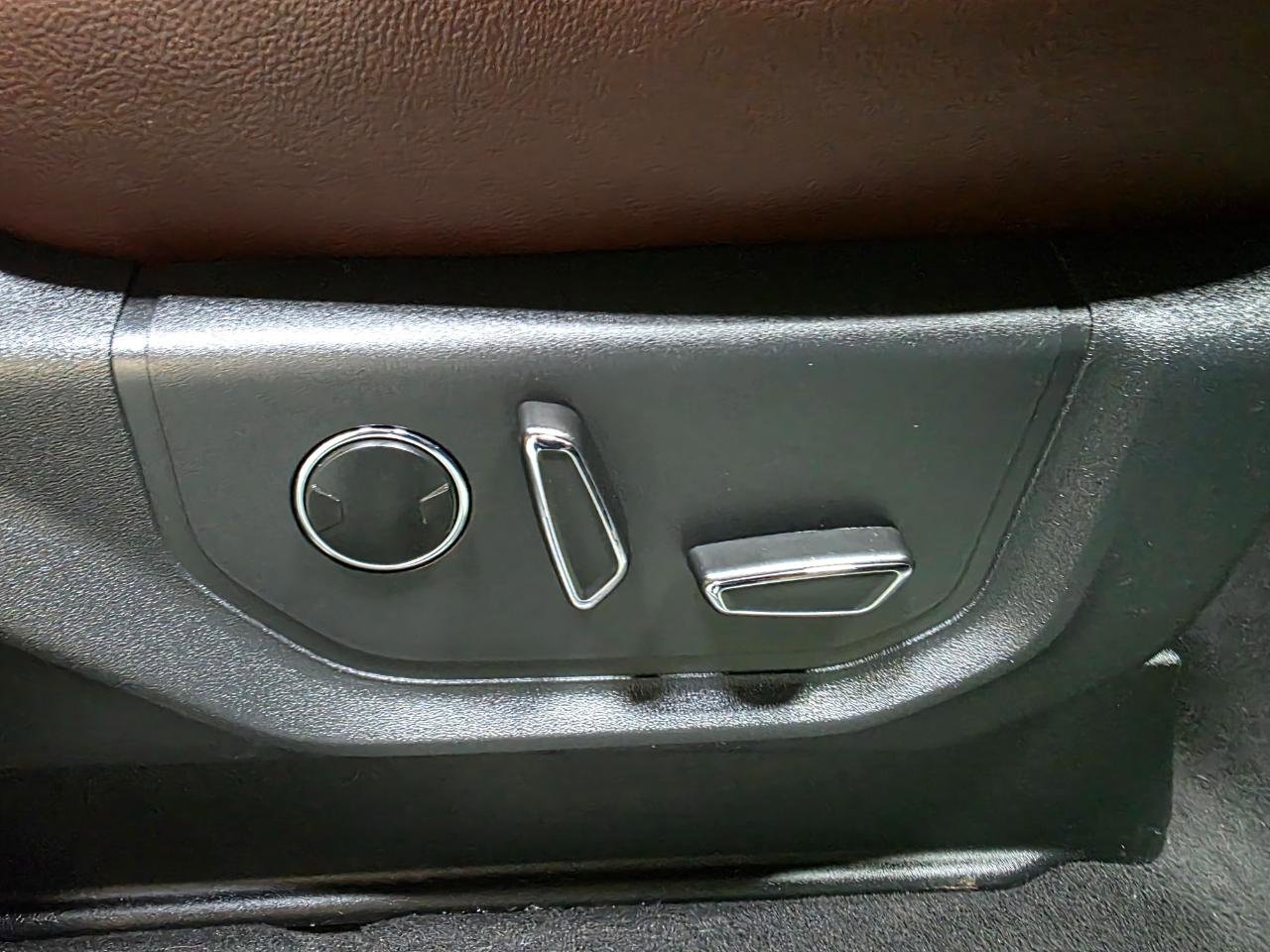 Used 2024 Ford Expedition Max Limited image 30