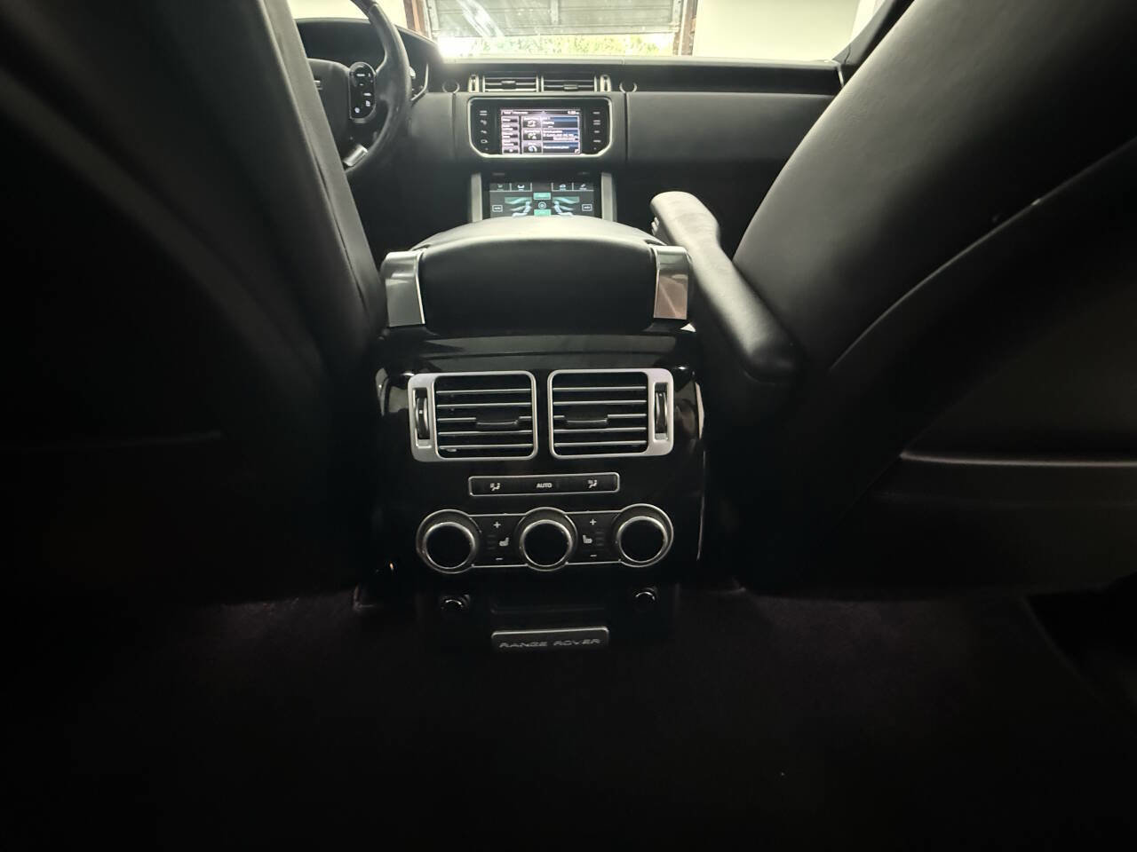 Used 2014 Land Rover Range Rover Supercharged AWD/4WD image 16