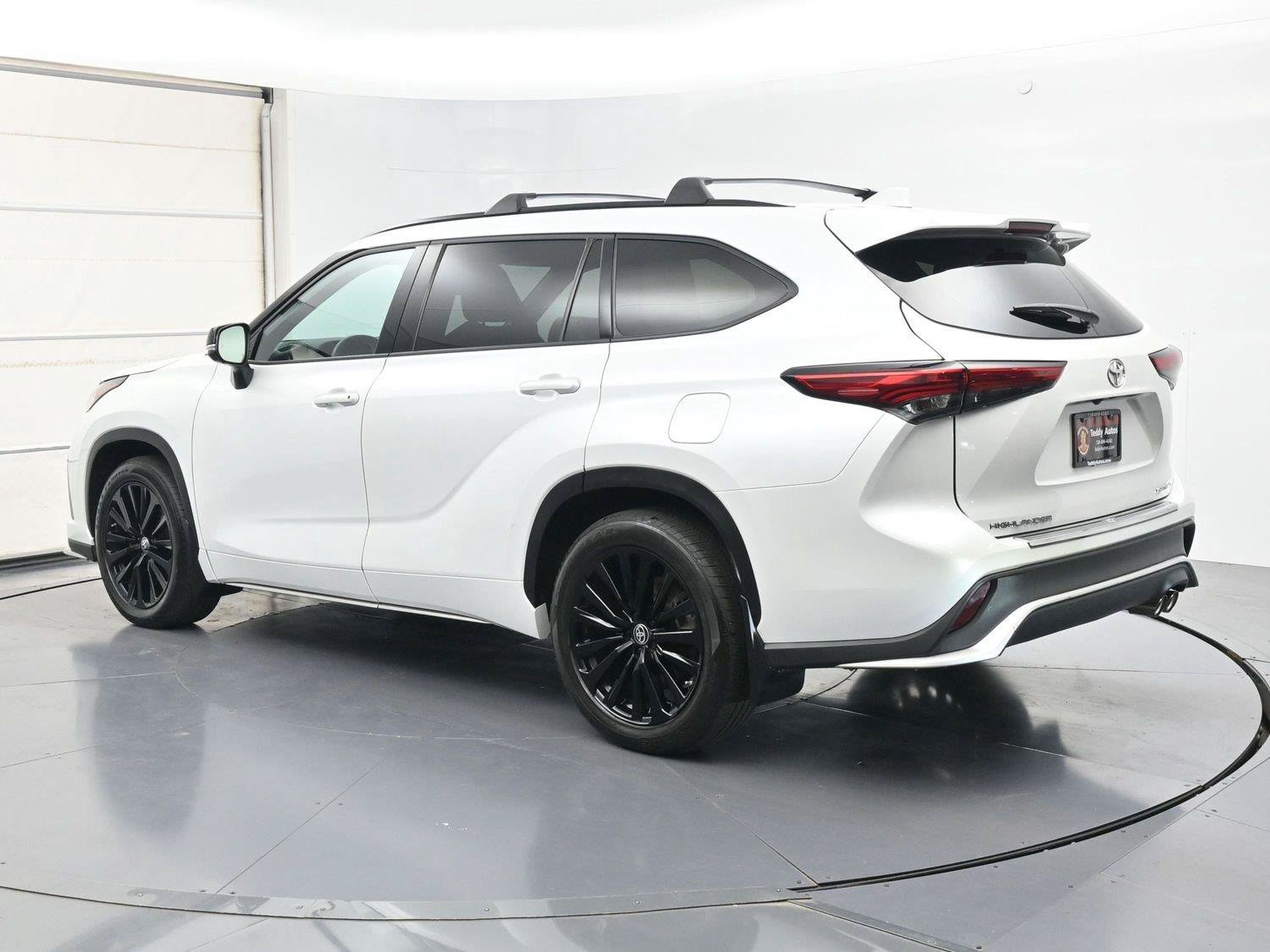 Used 2023 Toyota Highlander XSE AWD/4WD image 27