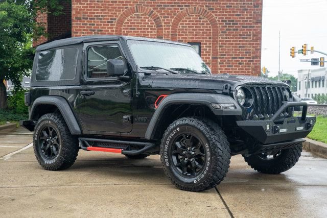 Used 2021 Jeep Wrangler Sport AWD/4WD image 3