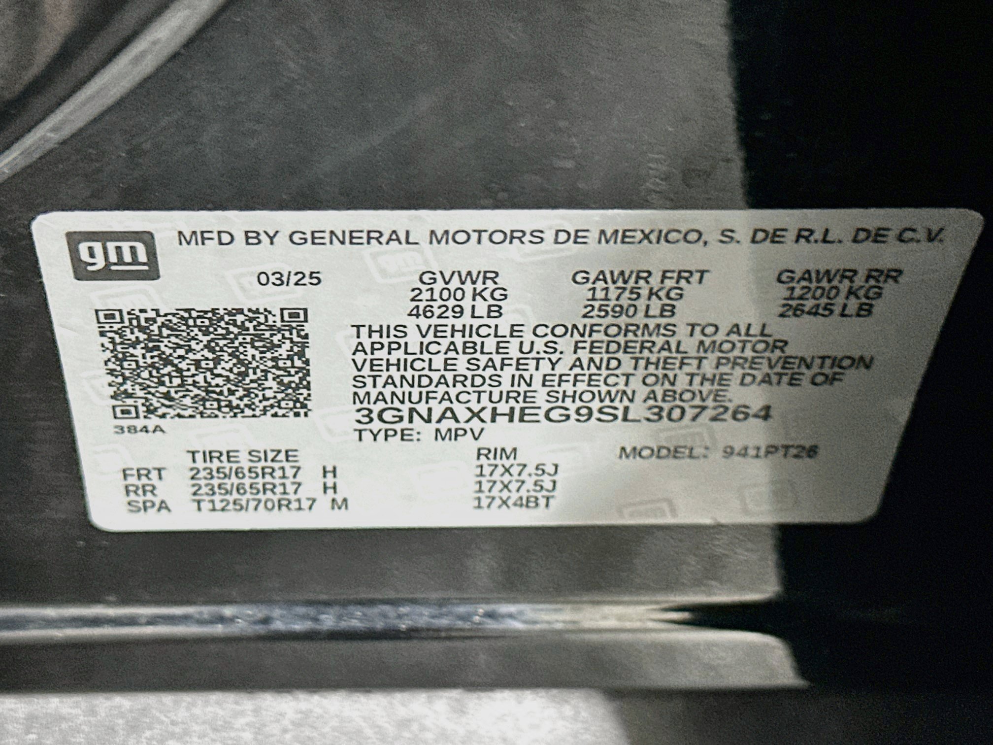Used 2025 Chevrolet Equinox LT FWD image 12